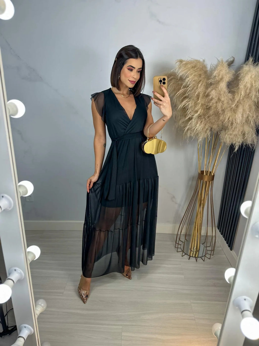 Vestido Izzy Manga Curta Liso