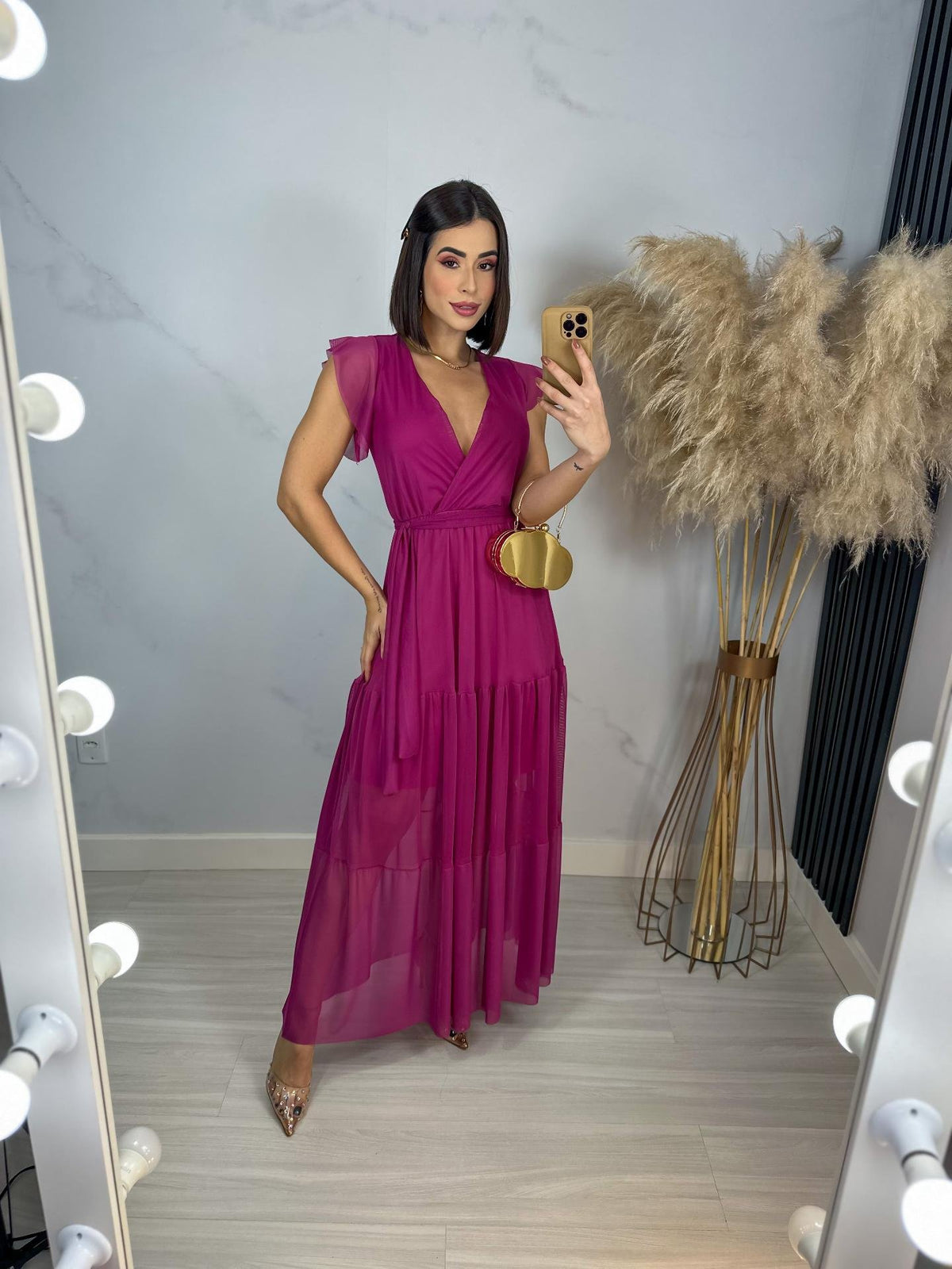 Vestido Izzy Manga Curta Liso